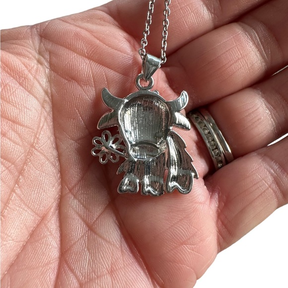 Highland Cow Pendant Silver Necklace - Picture 5 of 7